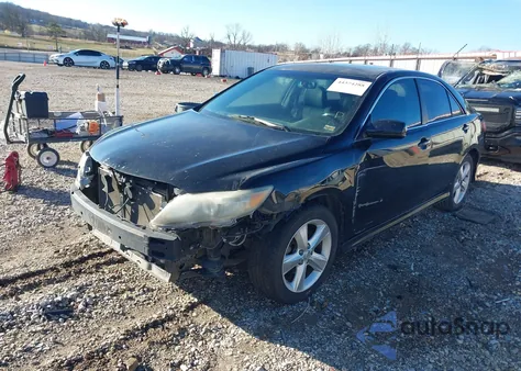 2011 Toyota Camry Se z USA, uszkodzony, nr VIN 4T1BF3EK0BU195429